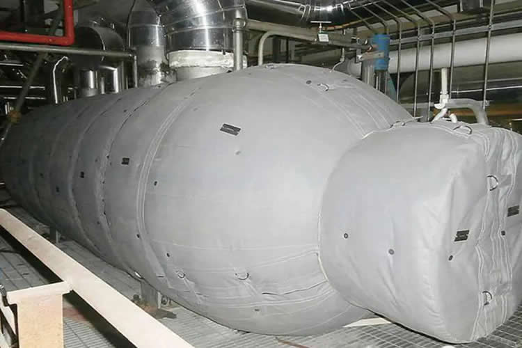 再沸器保溫,再沸器<a href=http://www.changjiangwf.com.cn/e/tags/?tagname=%E4%BF%9D%E6%B8%A9%E5%A5%97 target=_blank class=infotextkey>保溫套</a>,<a href=http://www.changjiangwf.com.cn/e/tags/?tagname=%E6%8D%A2%E7%83%AD%E5%99%A8%E4%BF%9D%E6%B8%A9 target=_blank class=infotextkey>換熱器保溫</a>